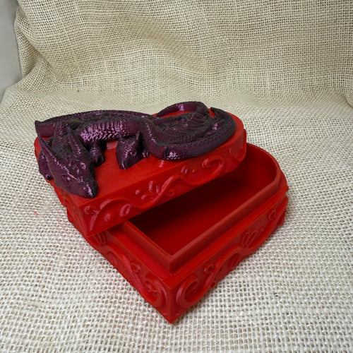 Dragon heart shaped jewellery box